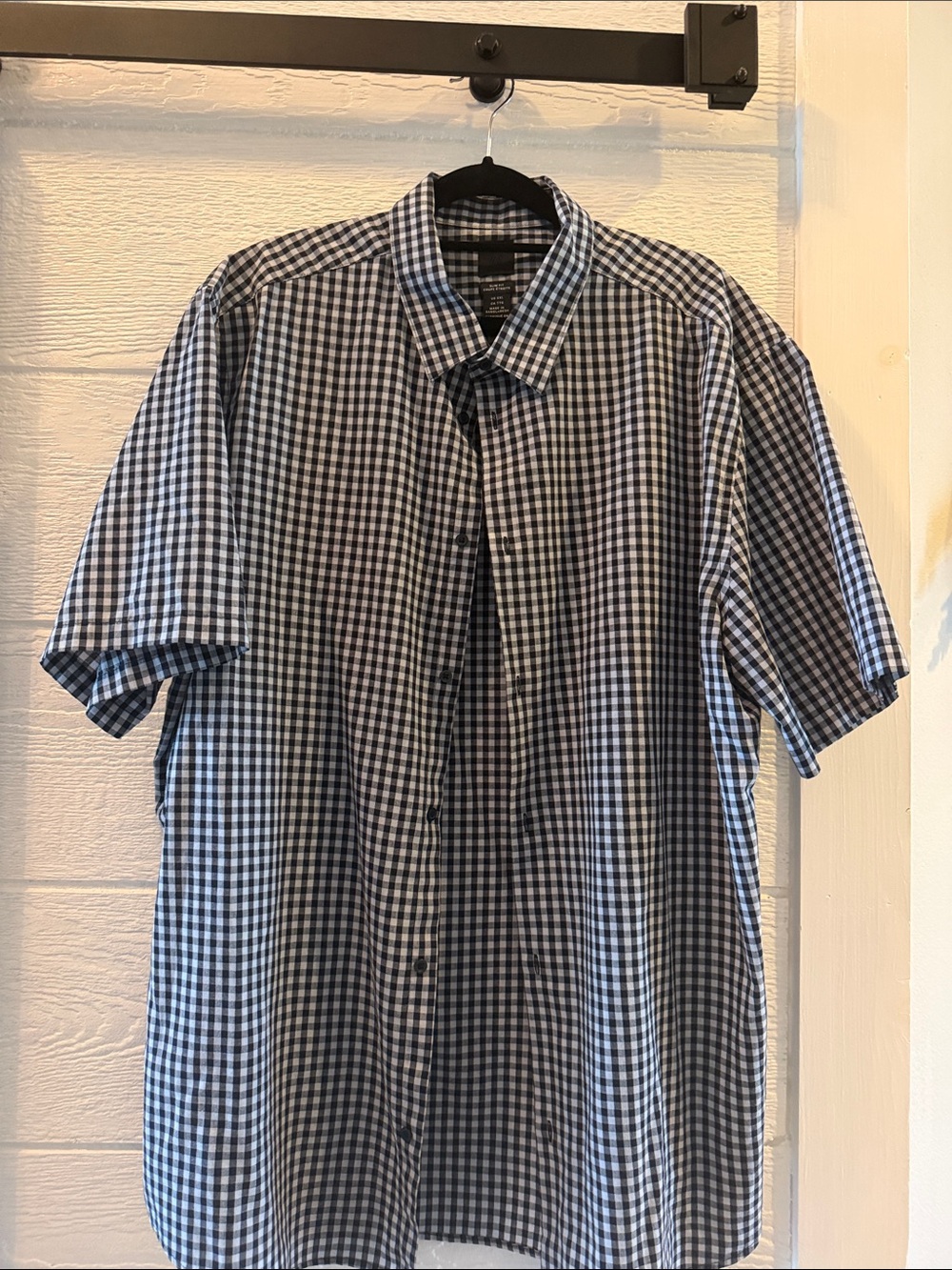 H&M Men’s Short-Sleeve Gingham Button-Down Shirt - Navy and White